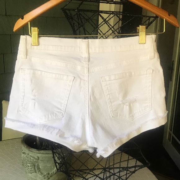 Just Black Denim Shorts. White. Size small - Picture 3 of 3